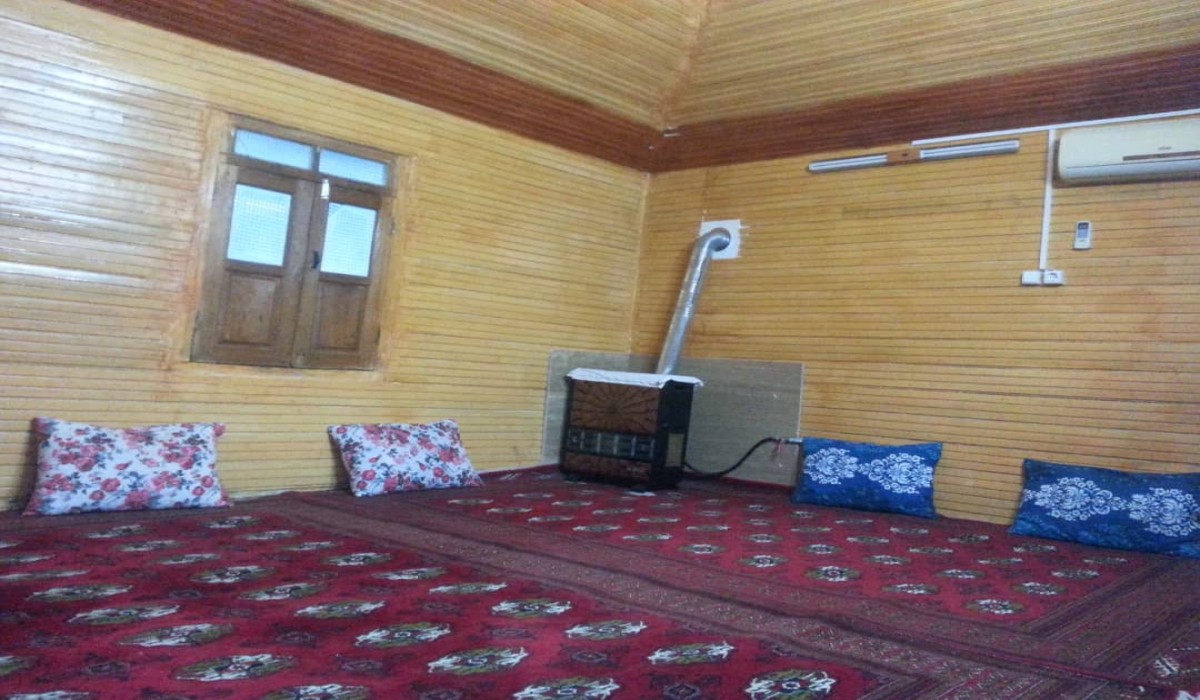 اتاق کلبه جنگلی چوبی کالیکلا لفور