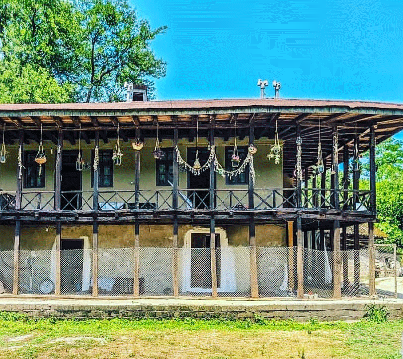روستای براگور اقامتگاه بومگردی روخانکول